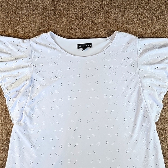 Top - Picture 4 of 16